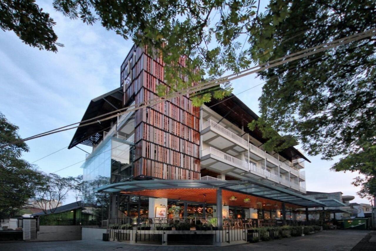 Hay Bandung Hotel Екстериор снимка