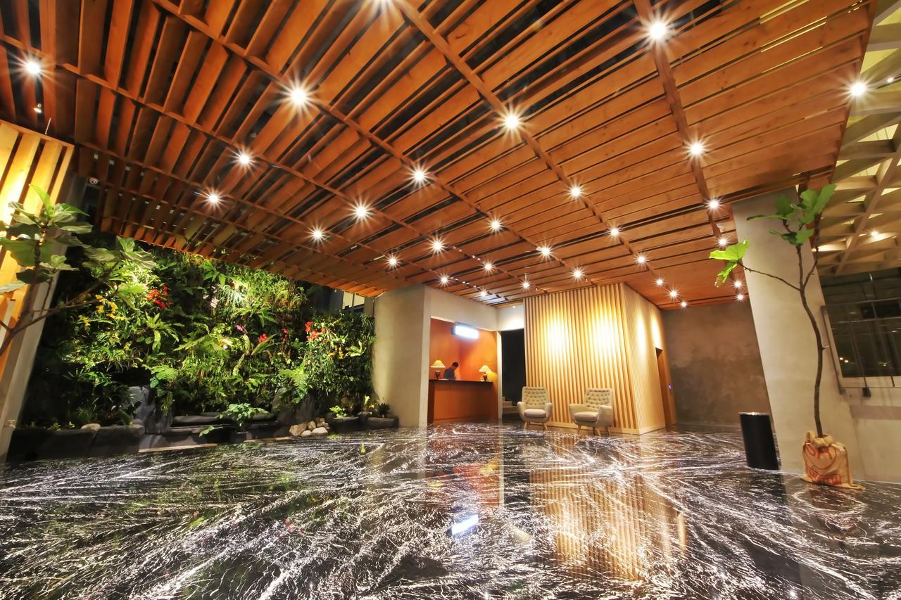 Hay Bandung Hotel Екстериор снимка
