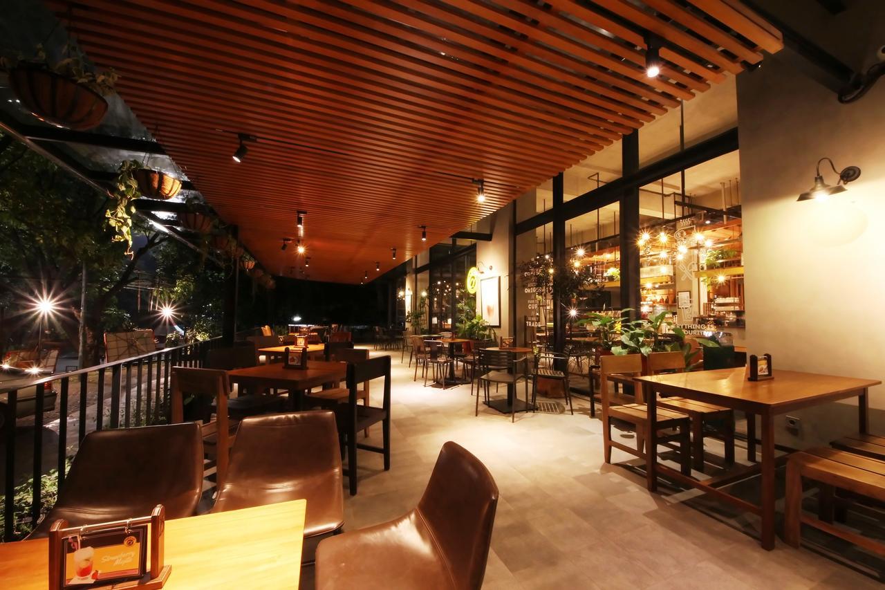 Hay Bandung Hotel Екстериор снимка